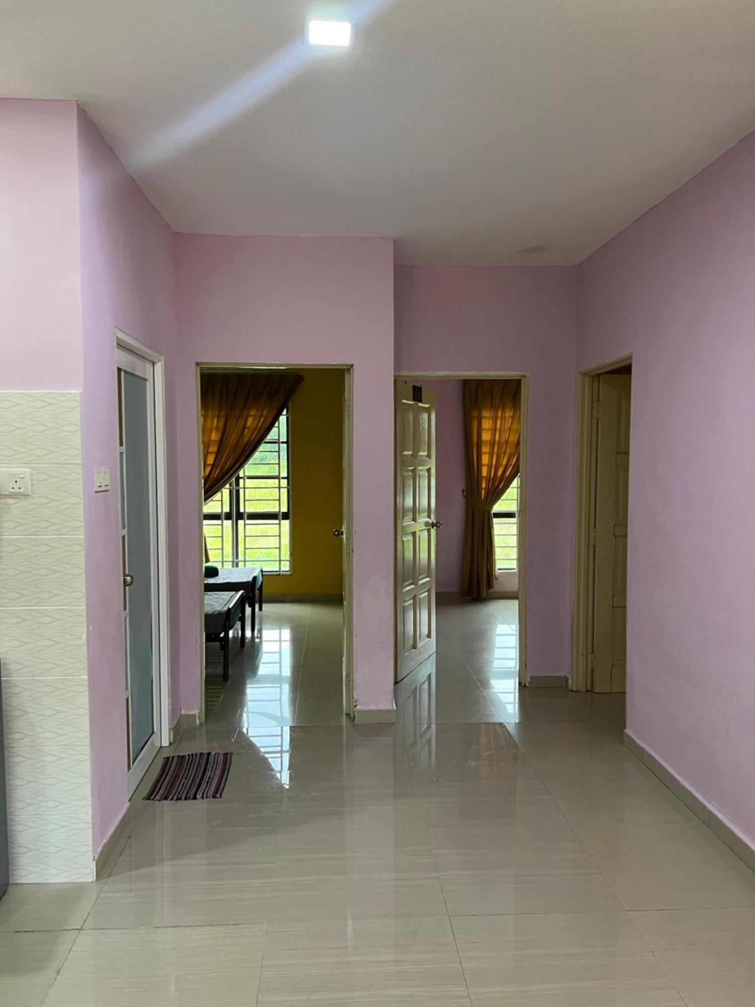 D' Totok Housestay Sepang Ngoại thất bức ảnh