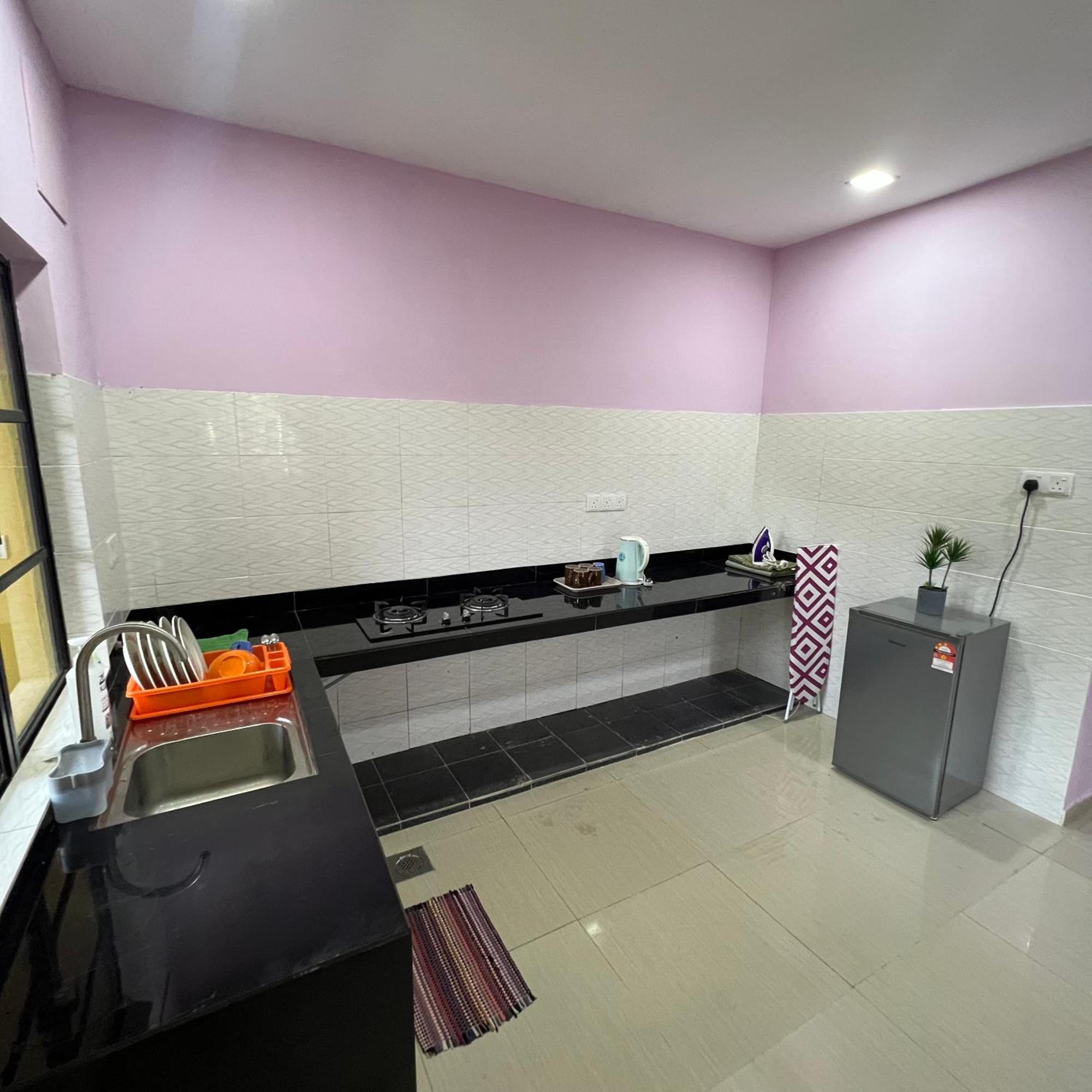 D' Totok Housestay Sepang Ngoại thất bức ảnh